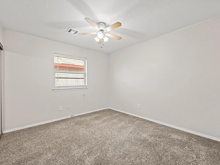 7717 Doris Dr — Photo 26