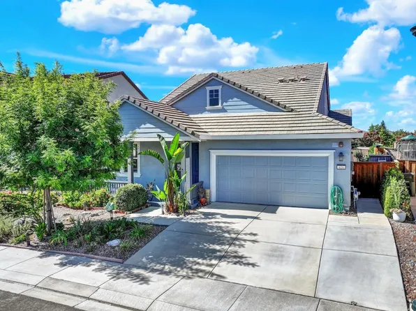 426 Crimson Circle, Vacaville, CA 95687