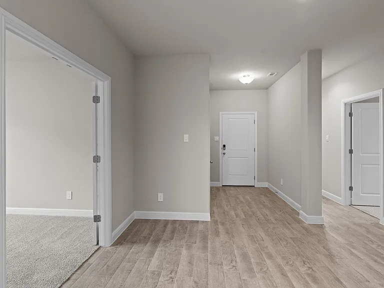 15508 Putney Way — Photo 13