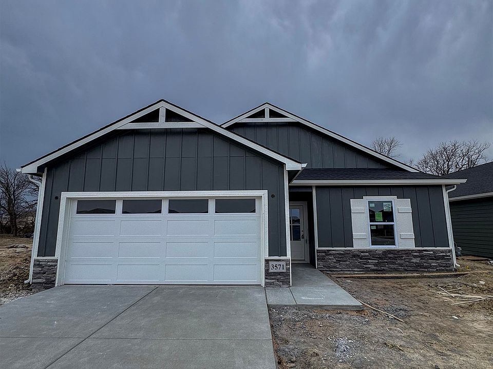 1st image of 3571 E Bearsden