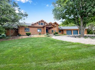 10917 Freeman Rd, Hebron, IL 60034