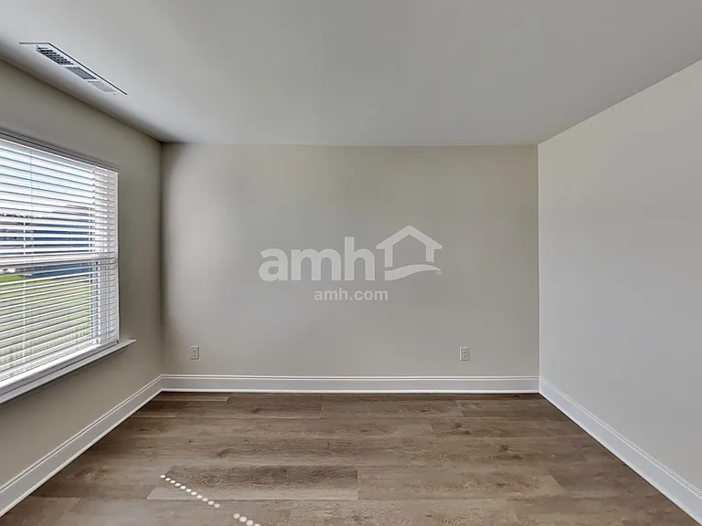 5323 Trust Dr — Photo 20