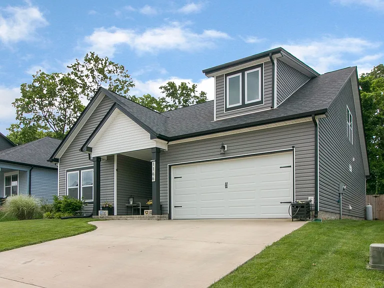 1166 Eagles Nest Ln — Photo 3