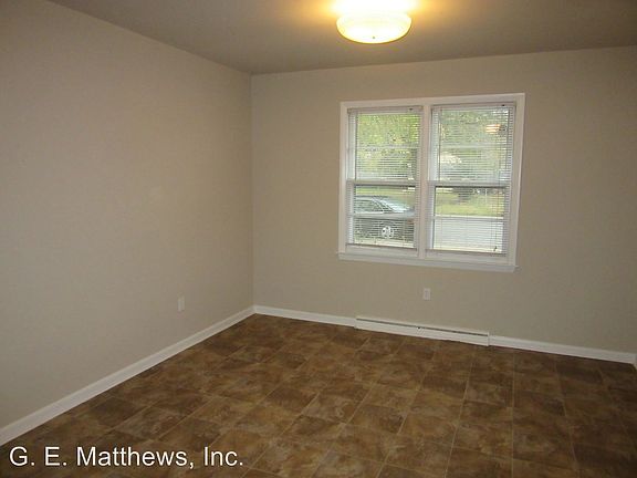 2nd image of 1210 Patterson St