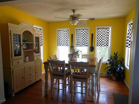 5th image of 4911 Willowby Dr