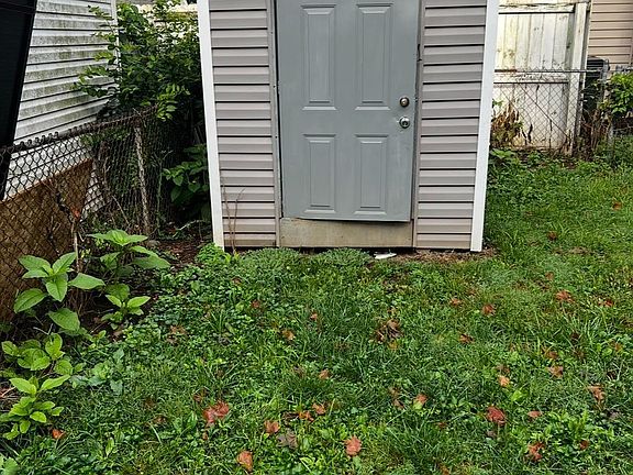 4th image of 85 N Fair Ave