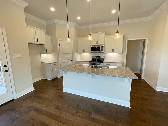 Durham II B - Huntsville - Kitchen - DSLD Homes