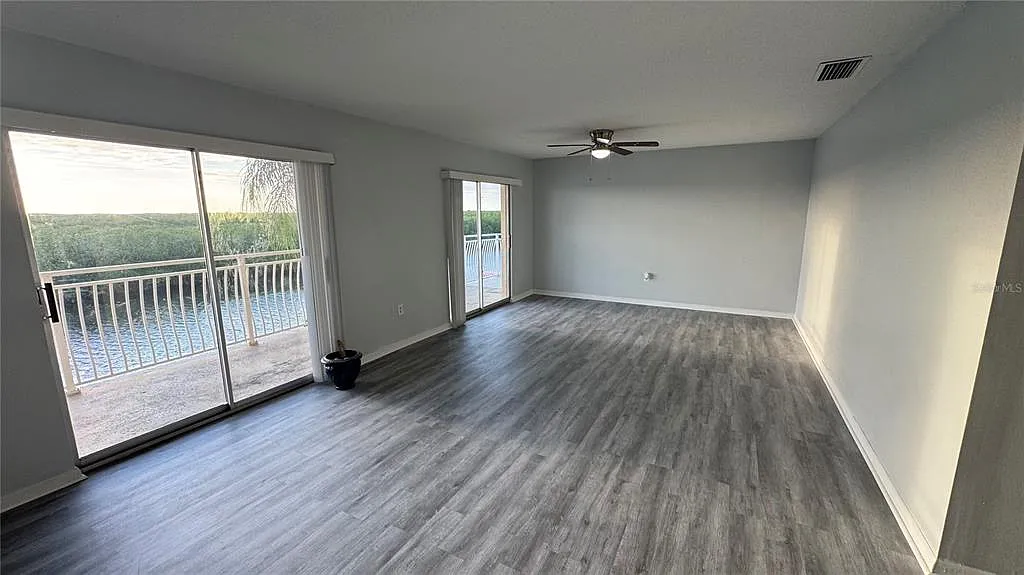2 bed, 1.5 bath, 1100 sqft, $2,500 — Photo 4