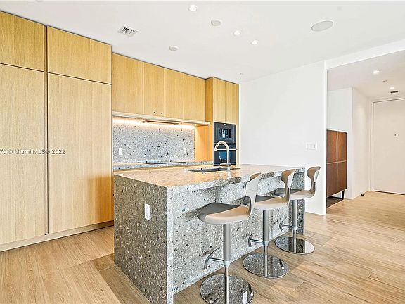 5th image of 8700 Collins Ave #306