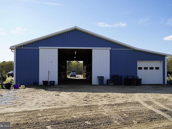 2nd image of 236 N Leipzig Ave