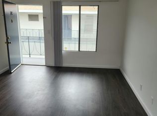 3868 S Centinela Ave APT 18, Los Angeles, CA 90066