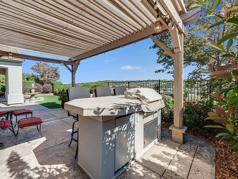 5035 Tesoro Way — Photo 57