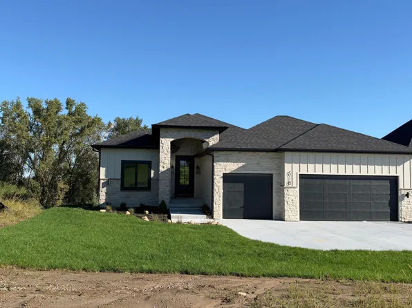 518 Courtyard Ct, Ashland, NE 68003