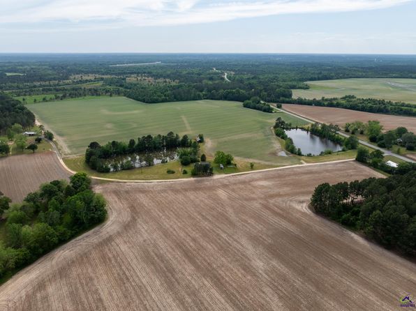 30 Lilly Barss Rd, Hawkinsville, GA 31036