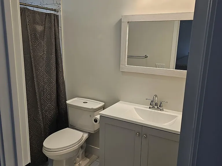 2702 Grove St #4 — Photo 7