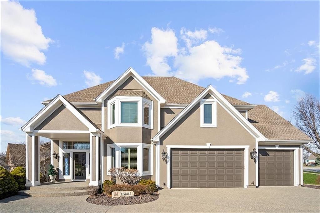 4318 NE 63rd St, Gladstone, MO 64119 Zillow