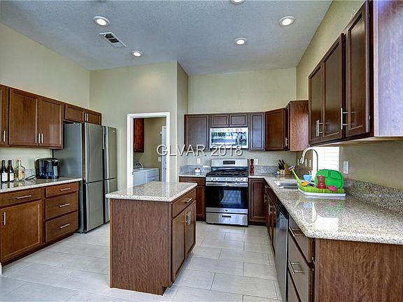 5th image of 2312 Pinion Valley Dr