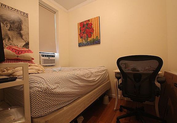 3rd image of 216 W 16th St #2C