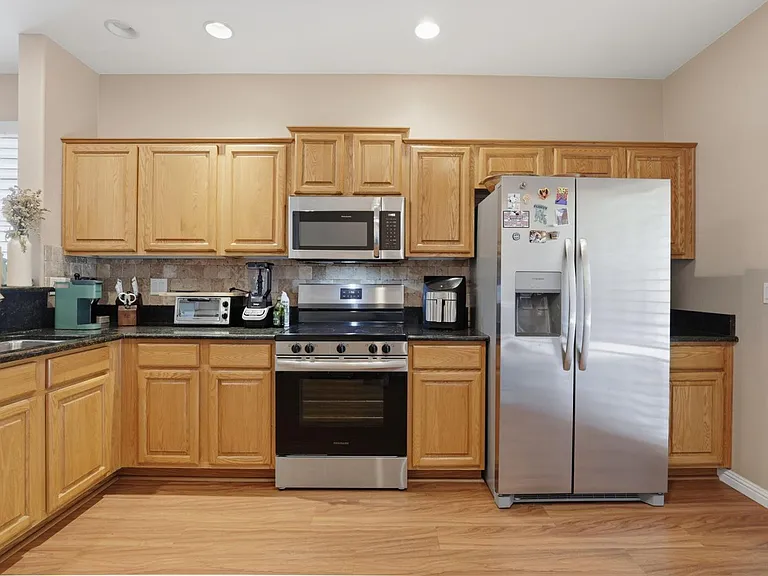 881 S Porter St — Photo 12