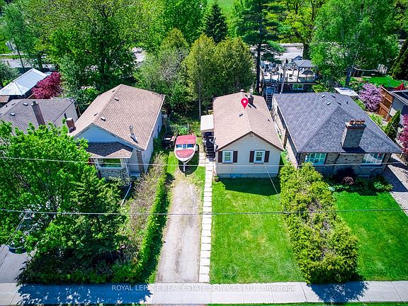 2nd image of 10 Thatcher Ave