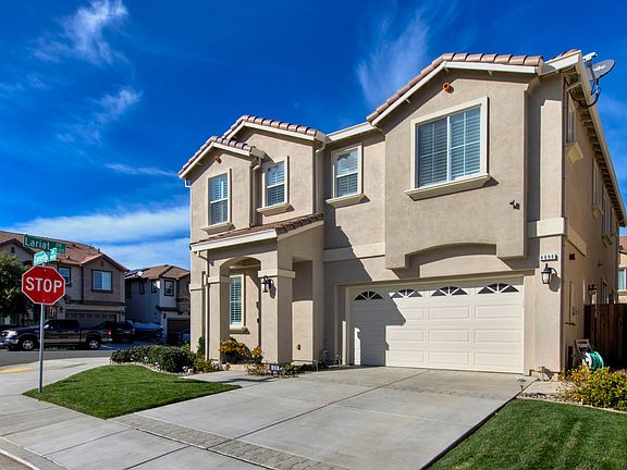 3rd image of 4698 Lonestar Dr