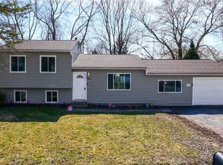 9818 Blanton Dr, Windham, OH 44288