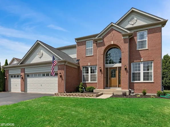 4 Steiner Ct, Algonquin, IL 60102