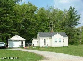 345 S Maple Island Rd, Muskegon, MI 49442