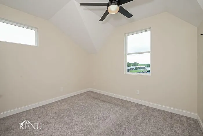 5765 Sofias Cir — Photo 20
