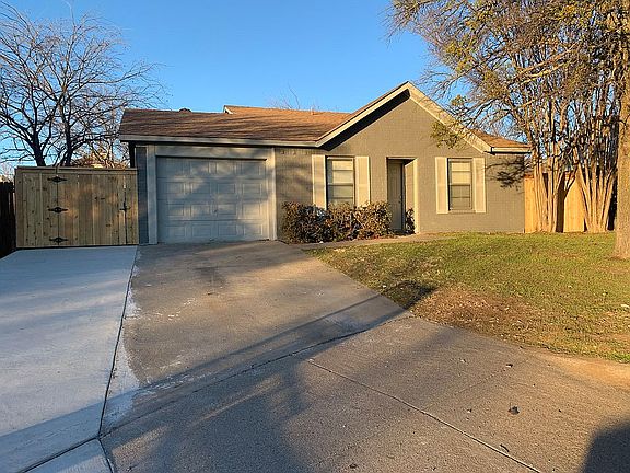 5th image of 140 N Bugle Dr