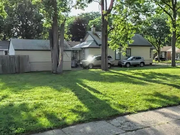 1336 E Meyers Ave, Hazel Park, MI 48030