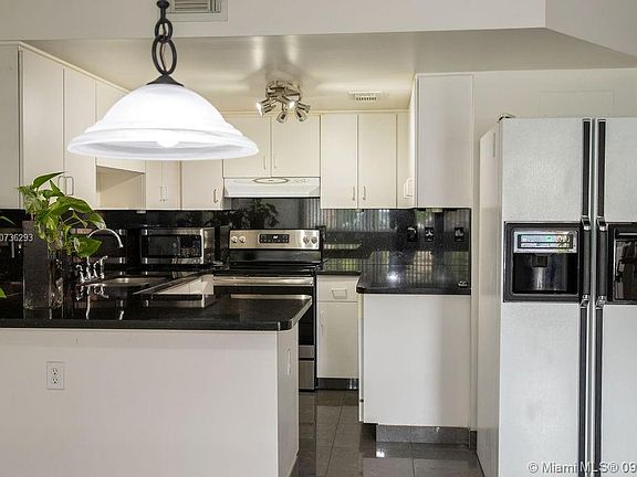 5th image of 311 NW 82nd Ave APT 1207