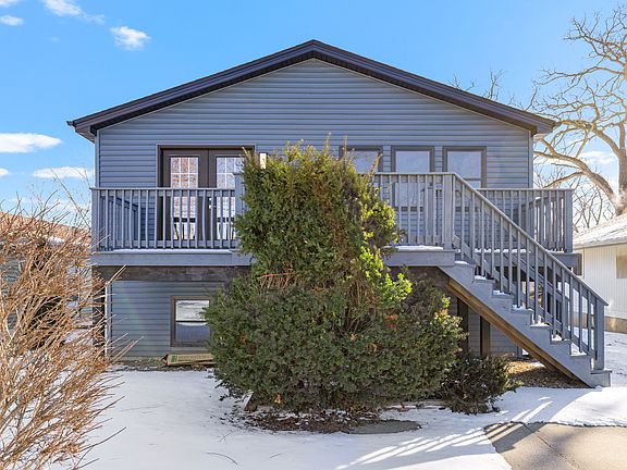2nd image of 1023 Barberry Ln