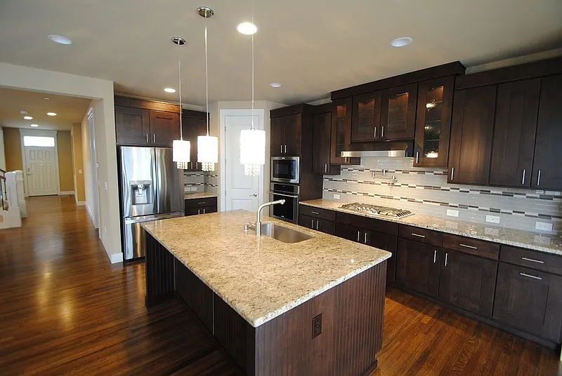 4 bed, 3.5 bath, 3350 sqft, $4,995 — Photo 4