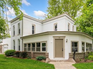 110 N Main St, South Whitley, IN