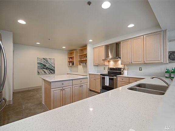 2nd image of 177 107th Ave NE APT 2201
