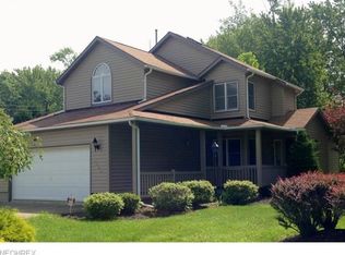 2112 Deerfield Dr, Ashtabula, OH 44004