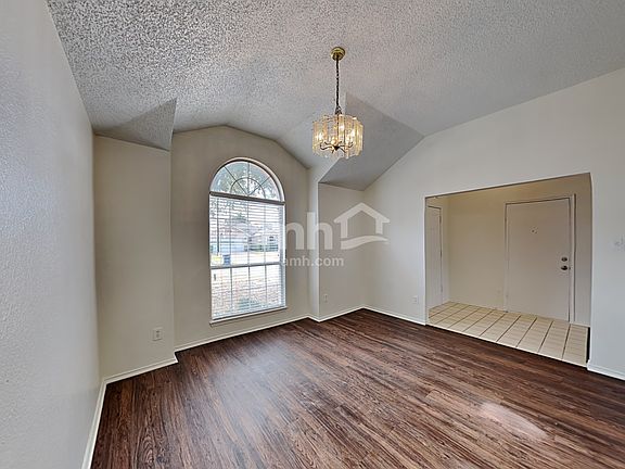 3rd image of 1317 Forbes Dr