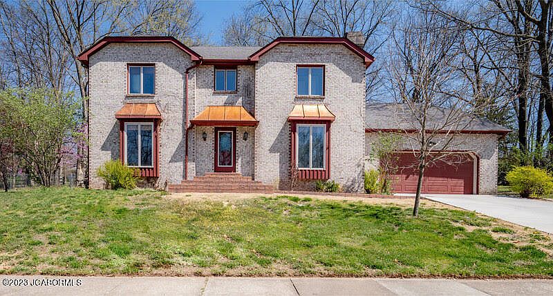 1st image of 510 Arbor Dr