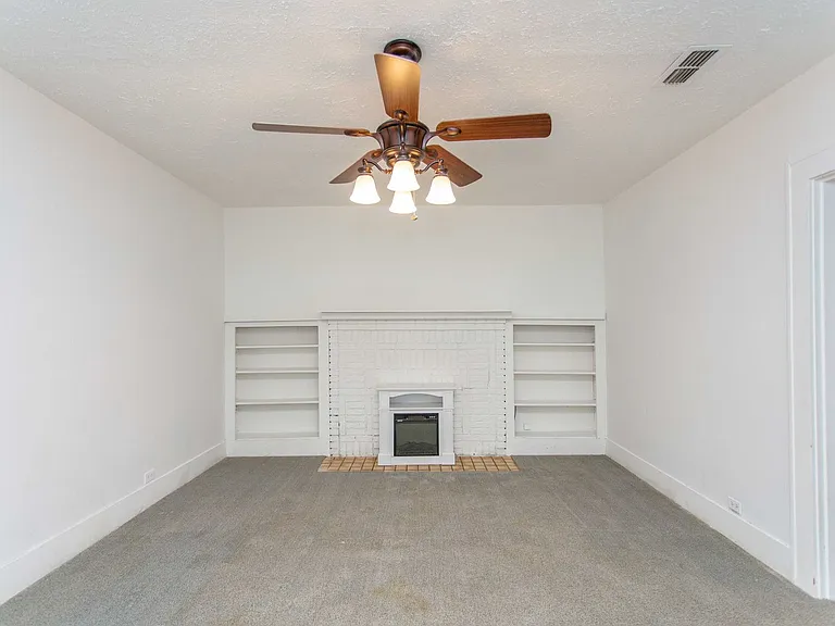 1710 Pearl Ave — Photo 8
