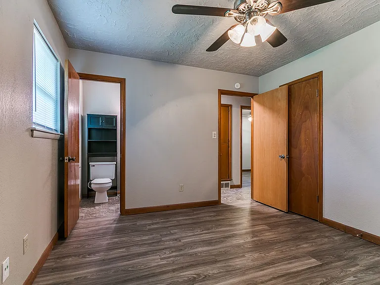 212 S Mercedes Dr — Photo 19