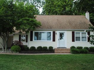 17 Penn Lyle Rd, Princeton Junction, NJ 08550