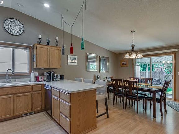 5th image of 4511 NE 128th Ave