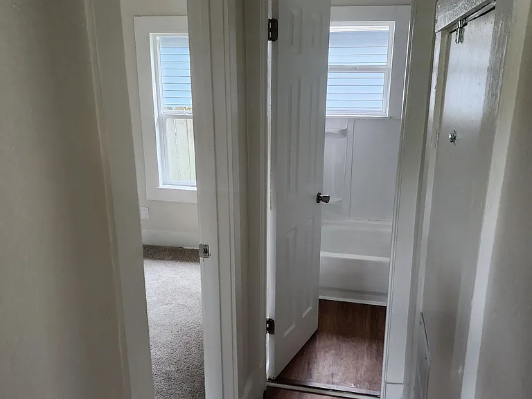 653 N Luett Ave #MAIN — Photo 5