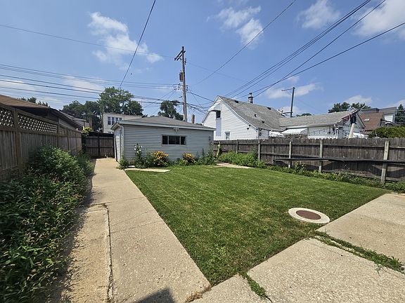 2nd image of 2730 N Marmora Ave #2