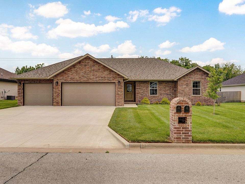1380 South Strasbourg Avenue, Springfield, MO 65802 Zillow