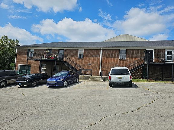 3rd image of 1520 E Main St #4