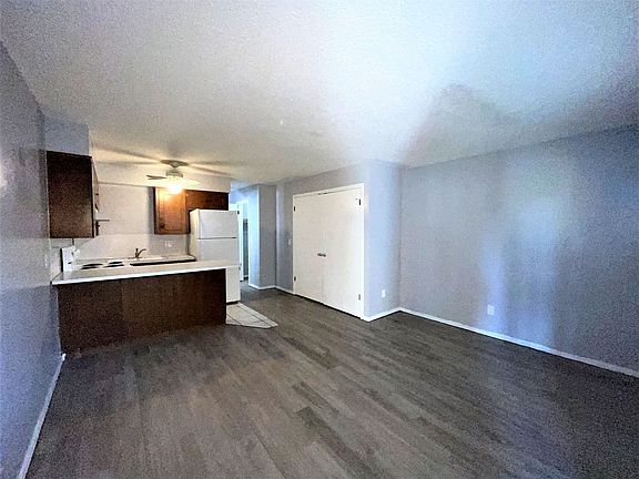 2nd image of 3818 N Pennsylvania Ave #102