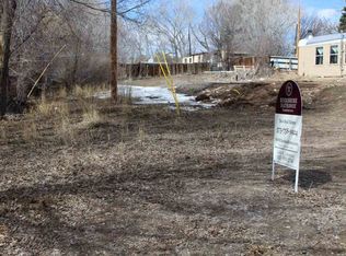 84 Cabresto Rd, Questa, NM 87556