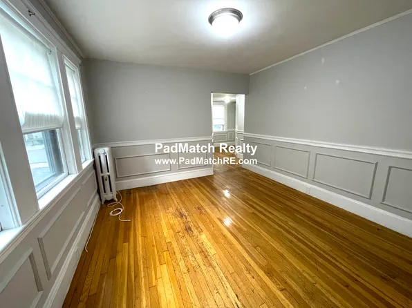 136 Arlington St #1, Brighton, MA 02135